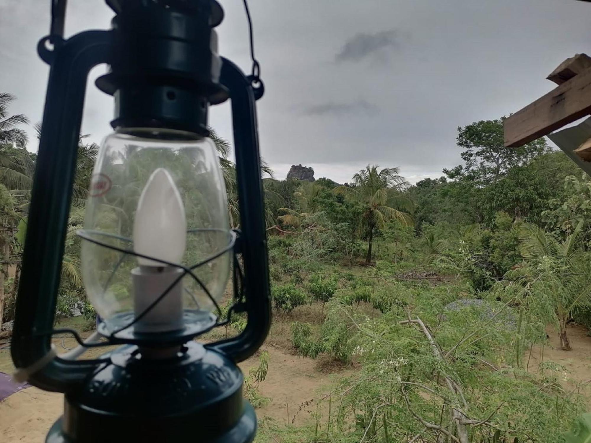 Вилла Sigiriya Rock View Tree House Экстерьер фото